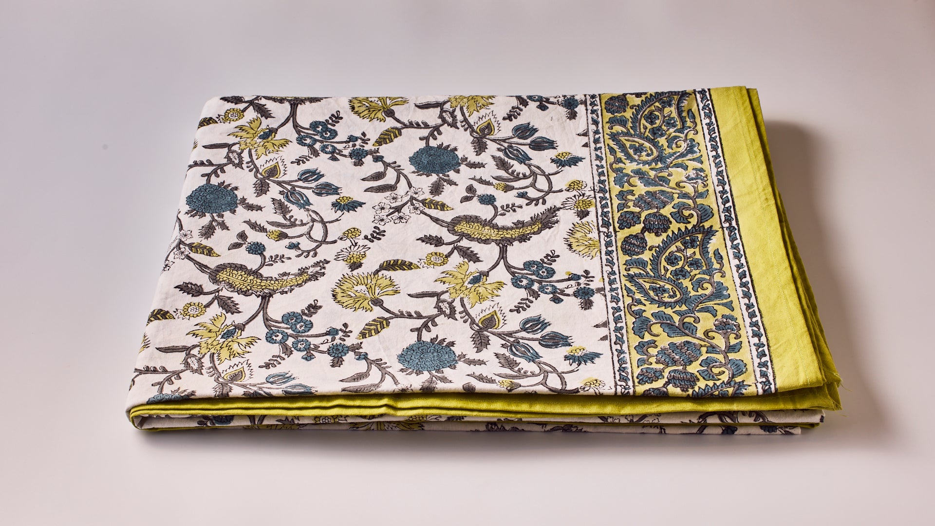 מפת שולחן ליב