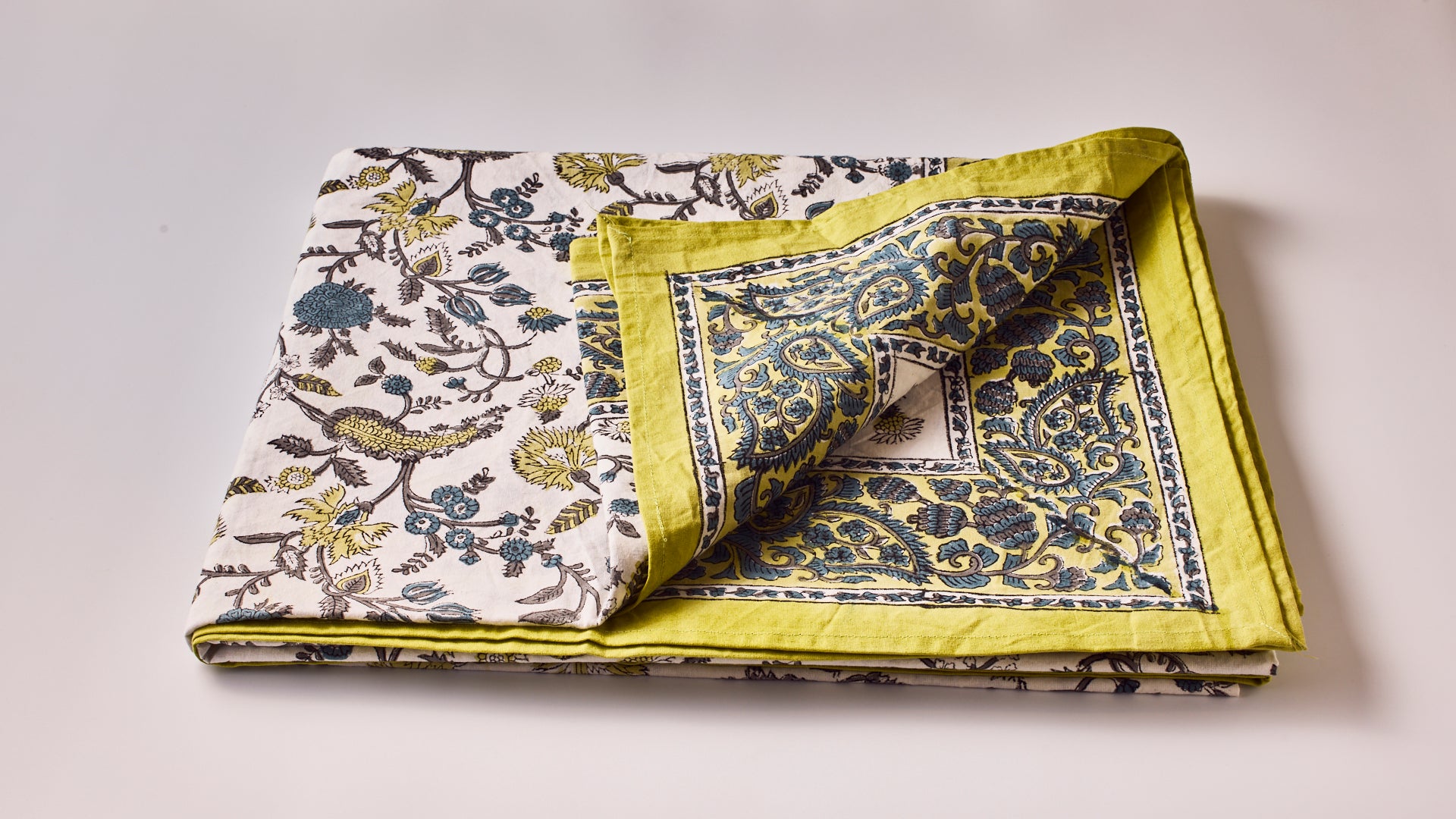 מפת שולחן ליב