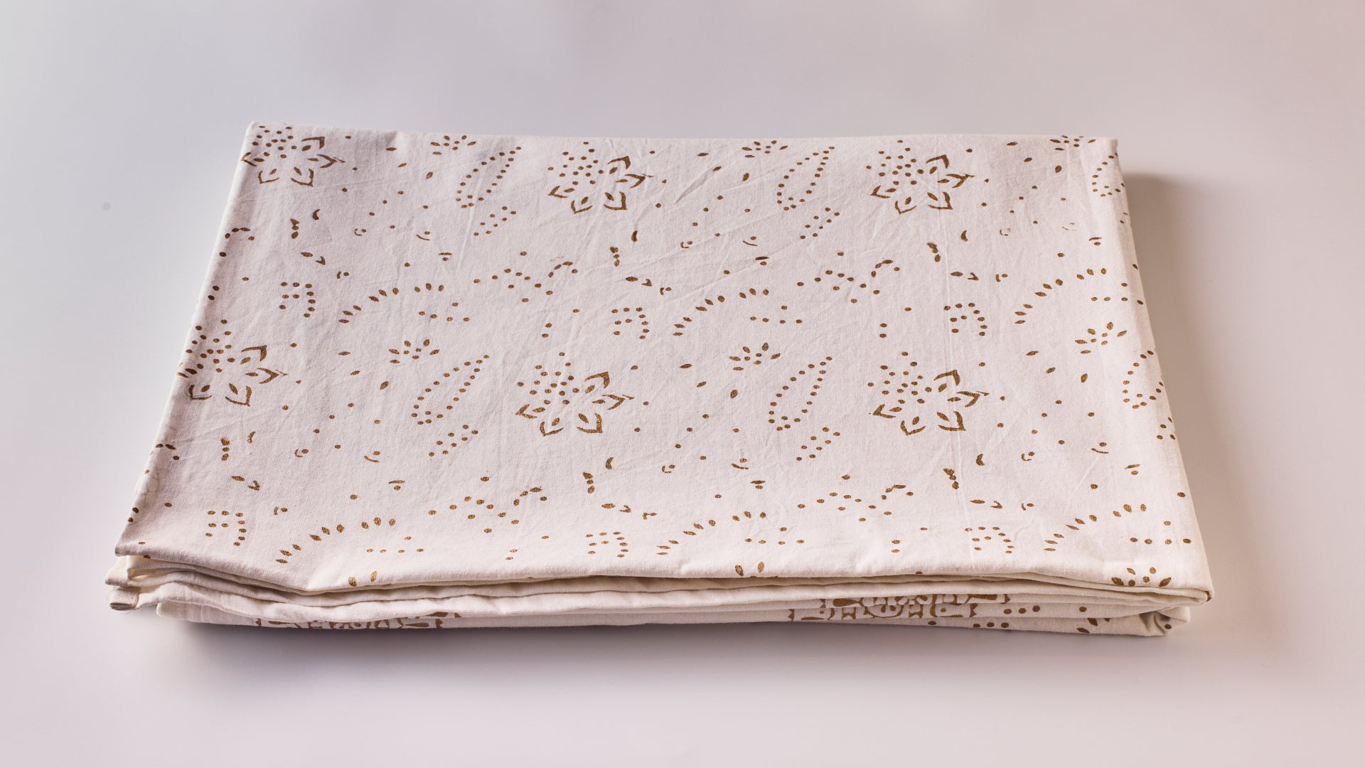 מפת שולחן גולדי