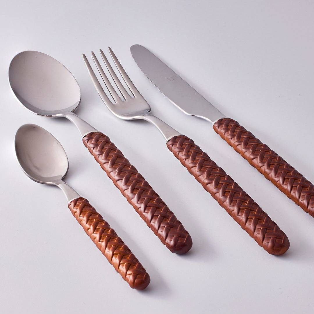 Bottega חום Woven Silverware pieces | סט 24 - פיית השולחן