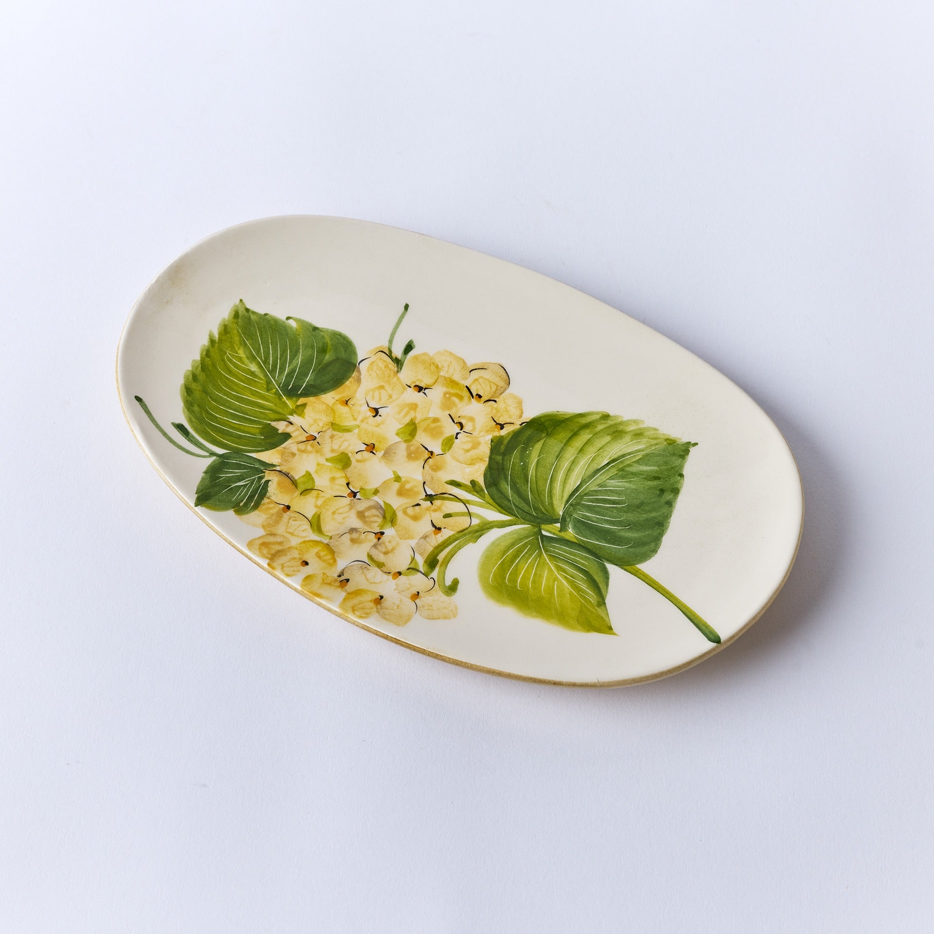 פלטת הגשה קרם Hydrangea Mini - פיית השולחן