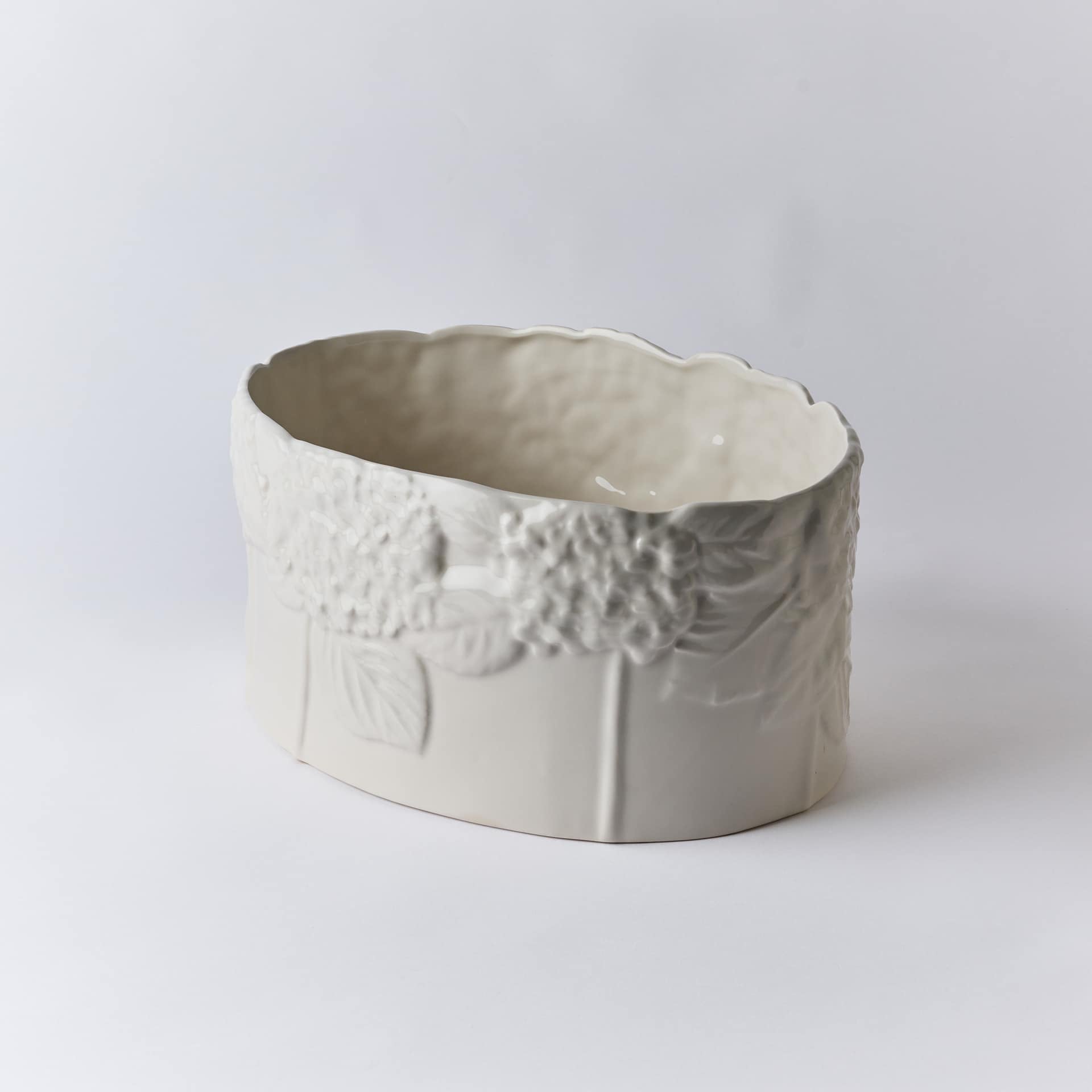 אדנית/קערת הגשה בעיטור הורטנציה - פיית השולחן