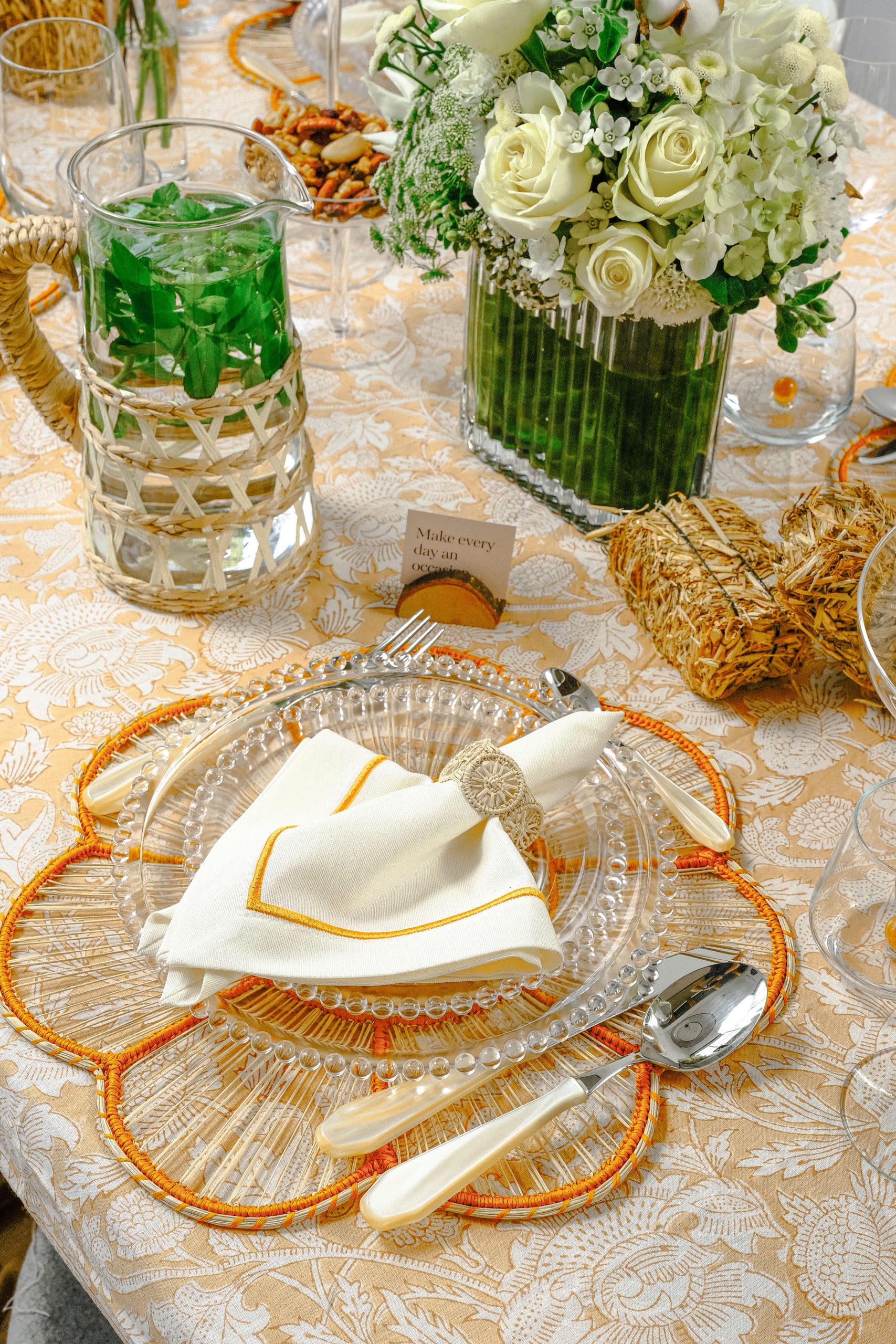 Allie - פיית השולחן