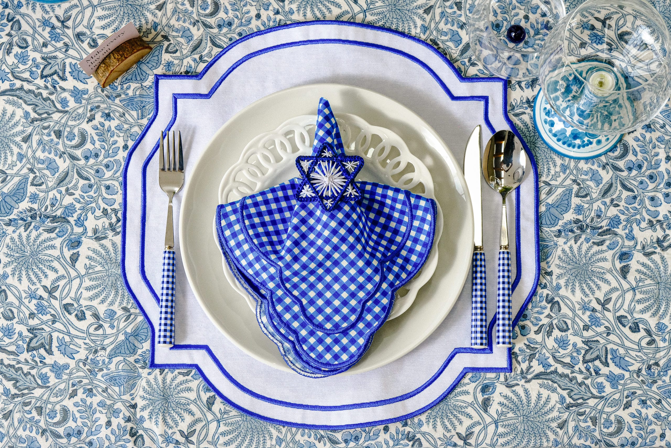סכו״ם כחול Plaid | 18 Piece - פיית השולחן