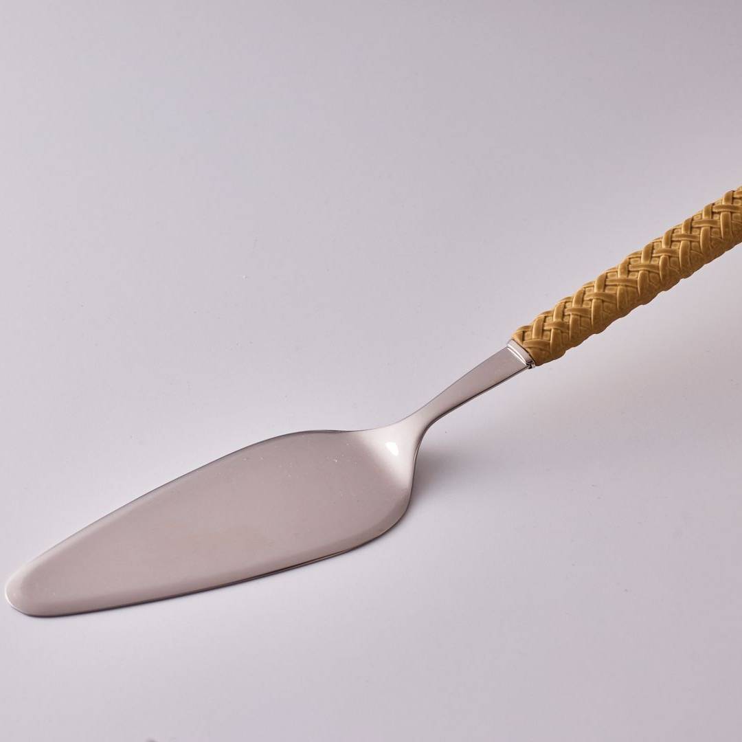 Bottega Sand Woven Cake Knife - פיית השולחן