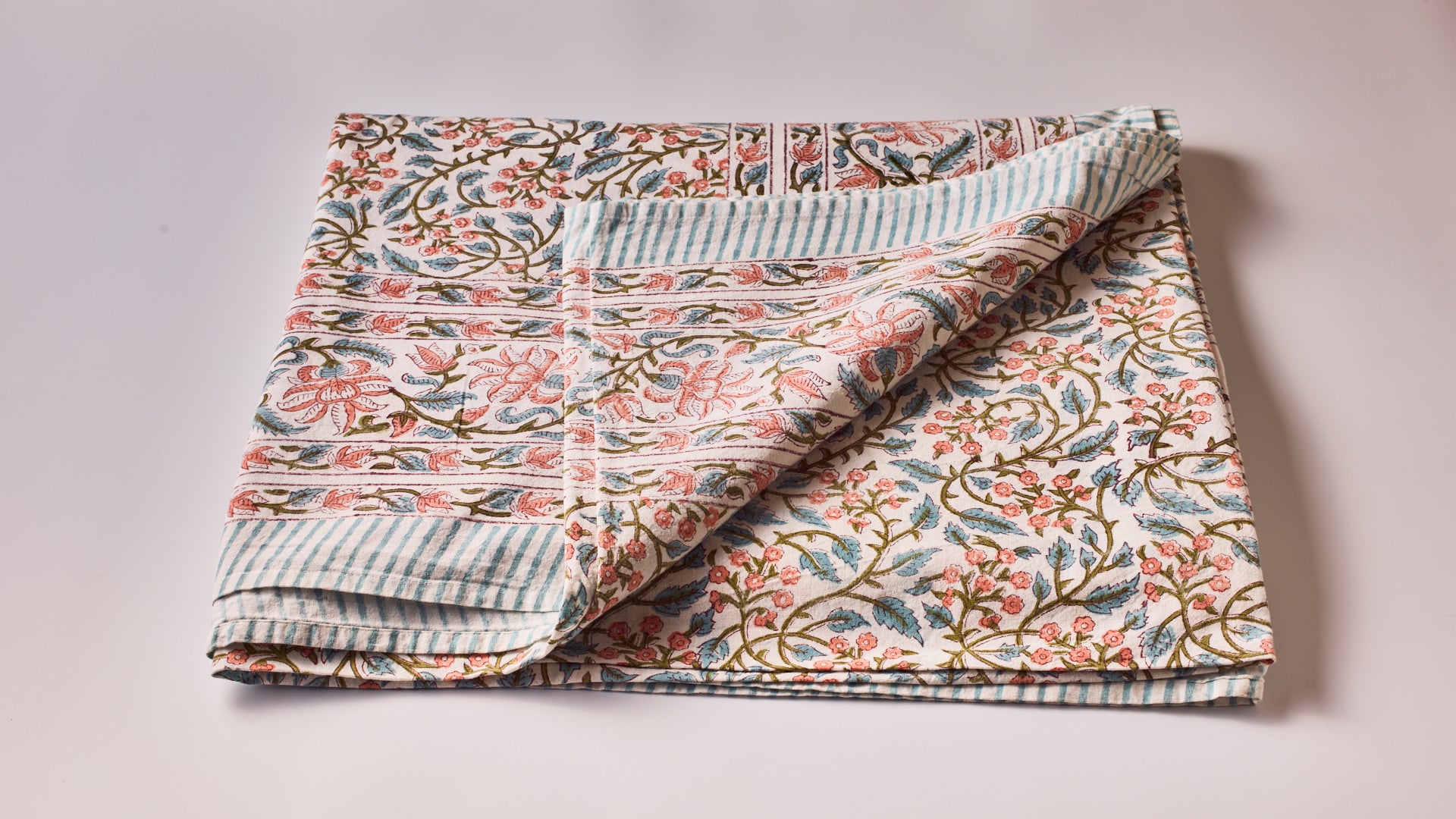 מפת שולחן - גולייט