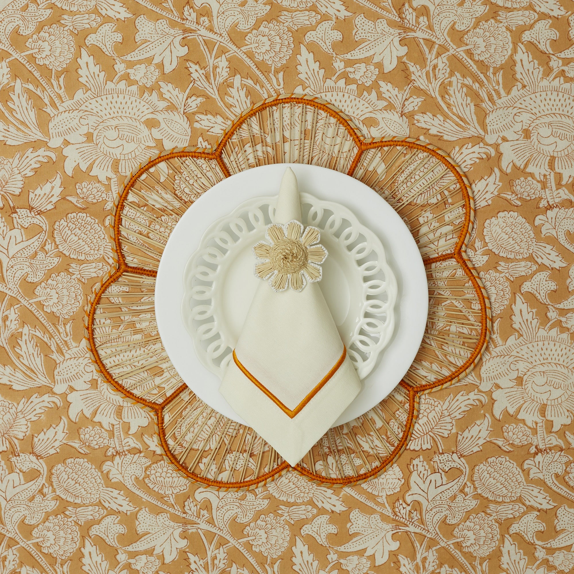 פלייסמט כתום Flora Woven - פיית השולחן