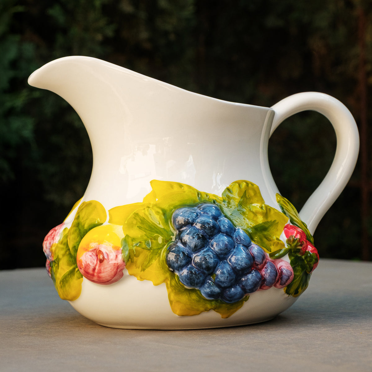 קנקן מים - פירות