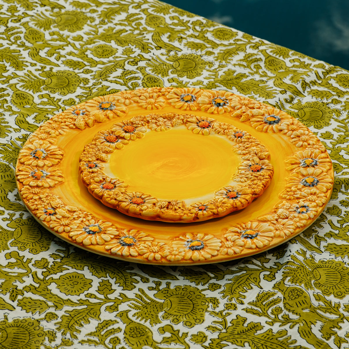 צלחת הגשה שטוחה דייזי צהוב - מיני