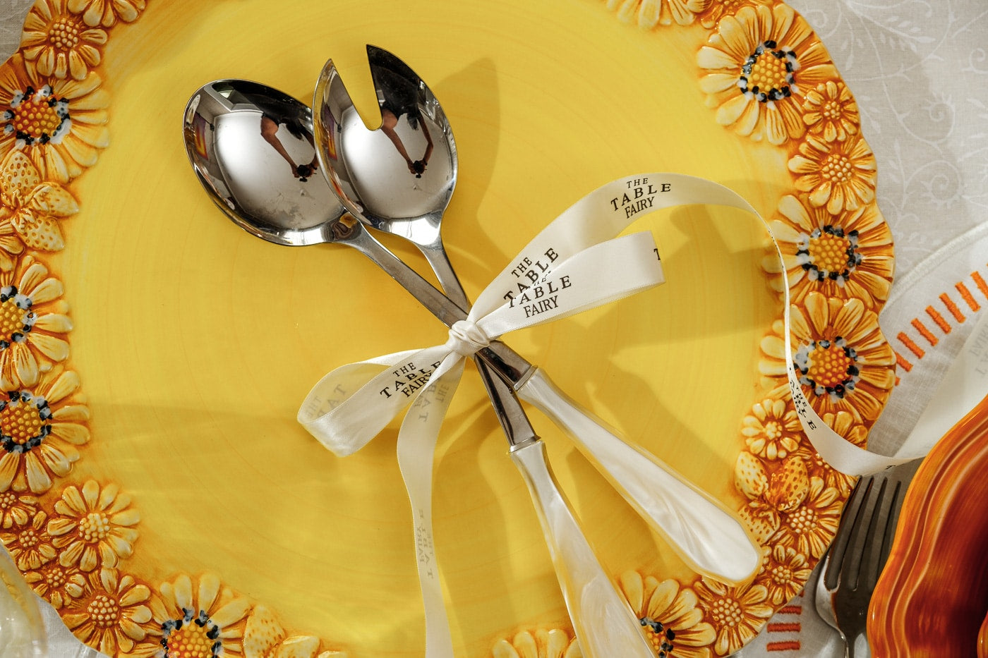 צלחת צהוב Multi Flower Flat Serving - פיית השולחן