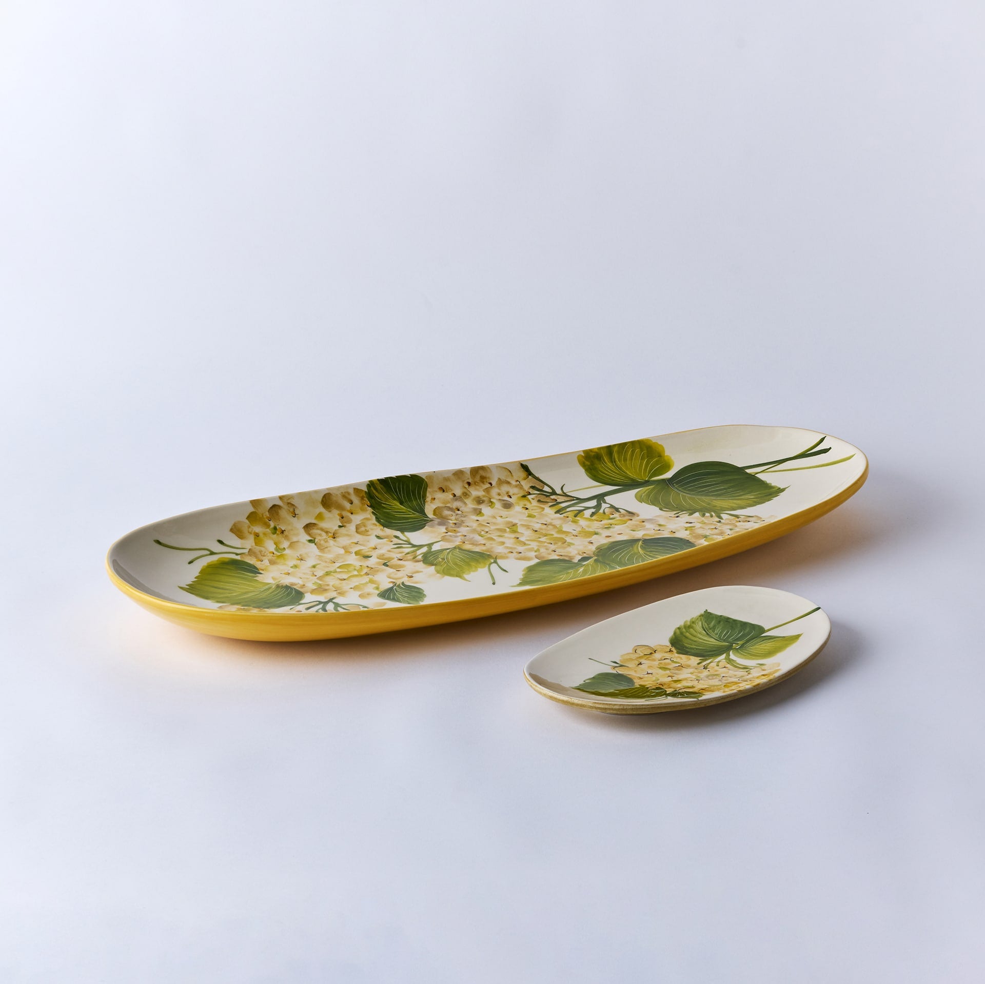 פלטת הגשה קרם Hydrangea Mini - פיית השולחן