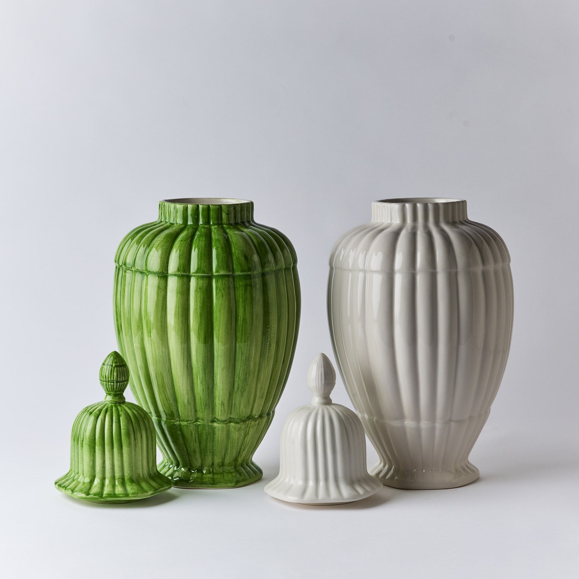 ואזה Cone לבן - פיית השולחן