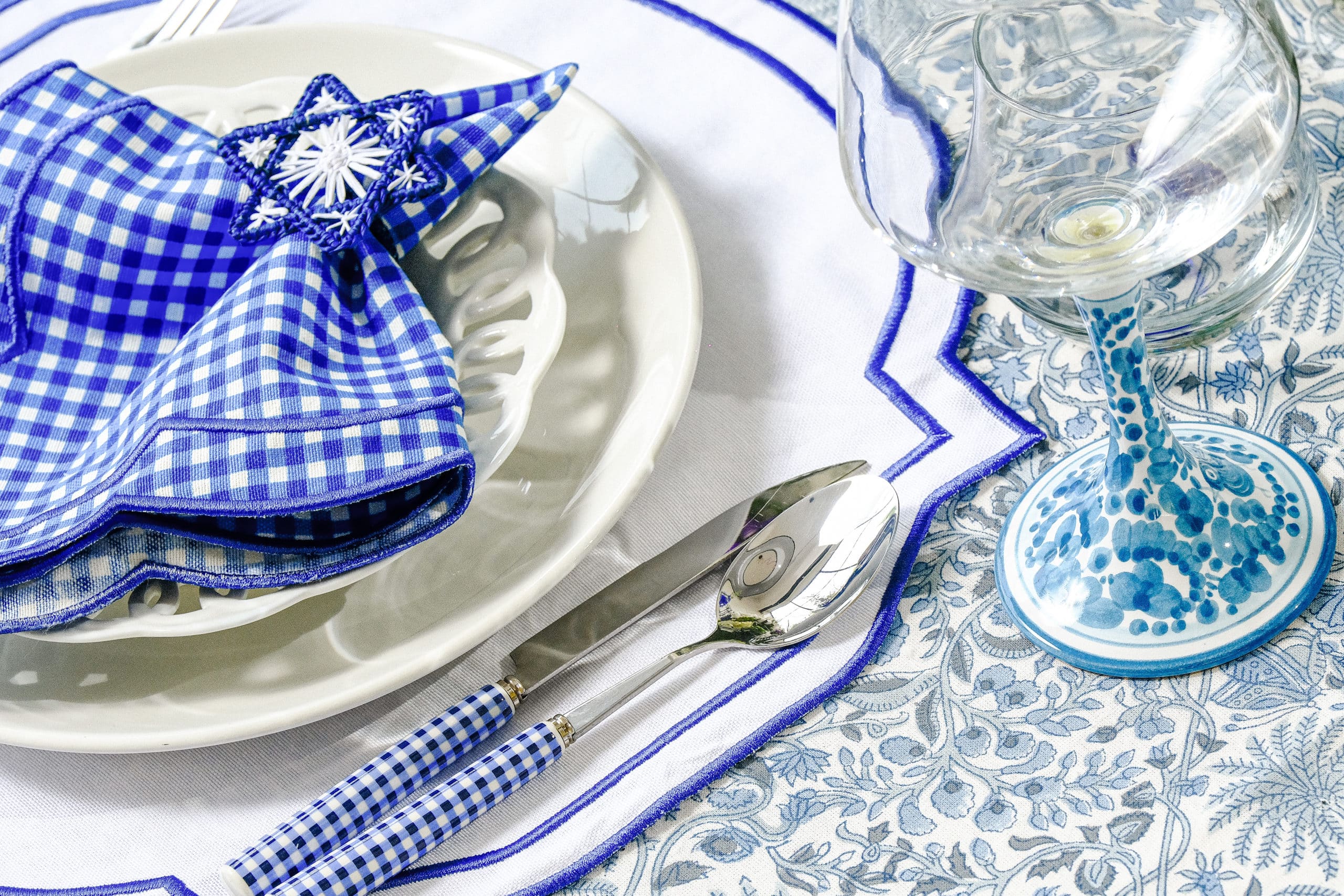 סכו״ם כחול Plaid | 18 Piece - פיית השולחן
