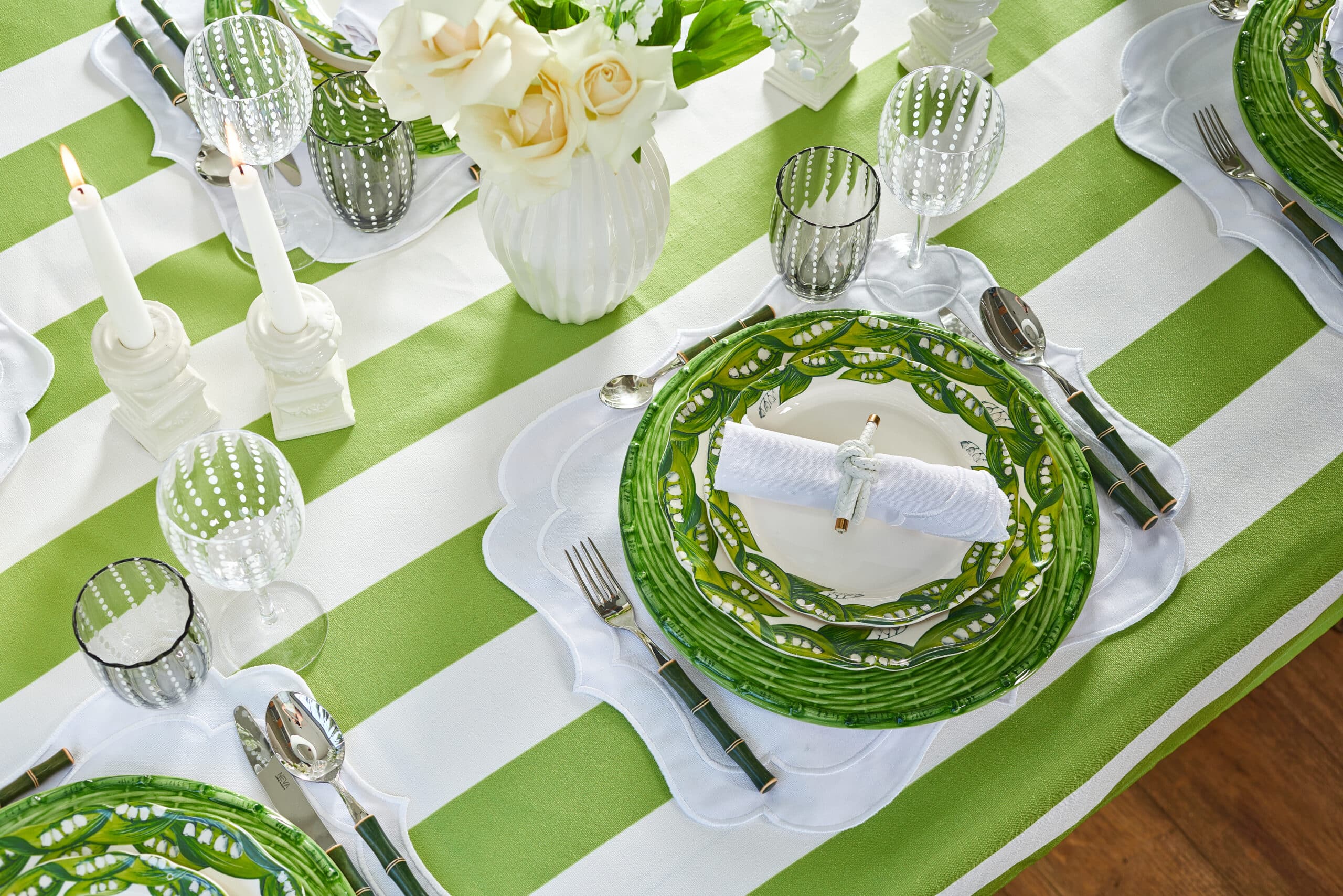 מפות – מפת פסים ירוק בהיר - פיית השולחן