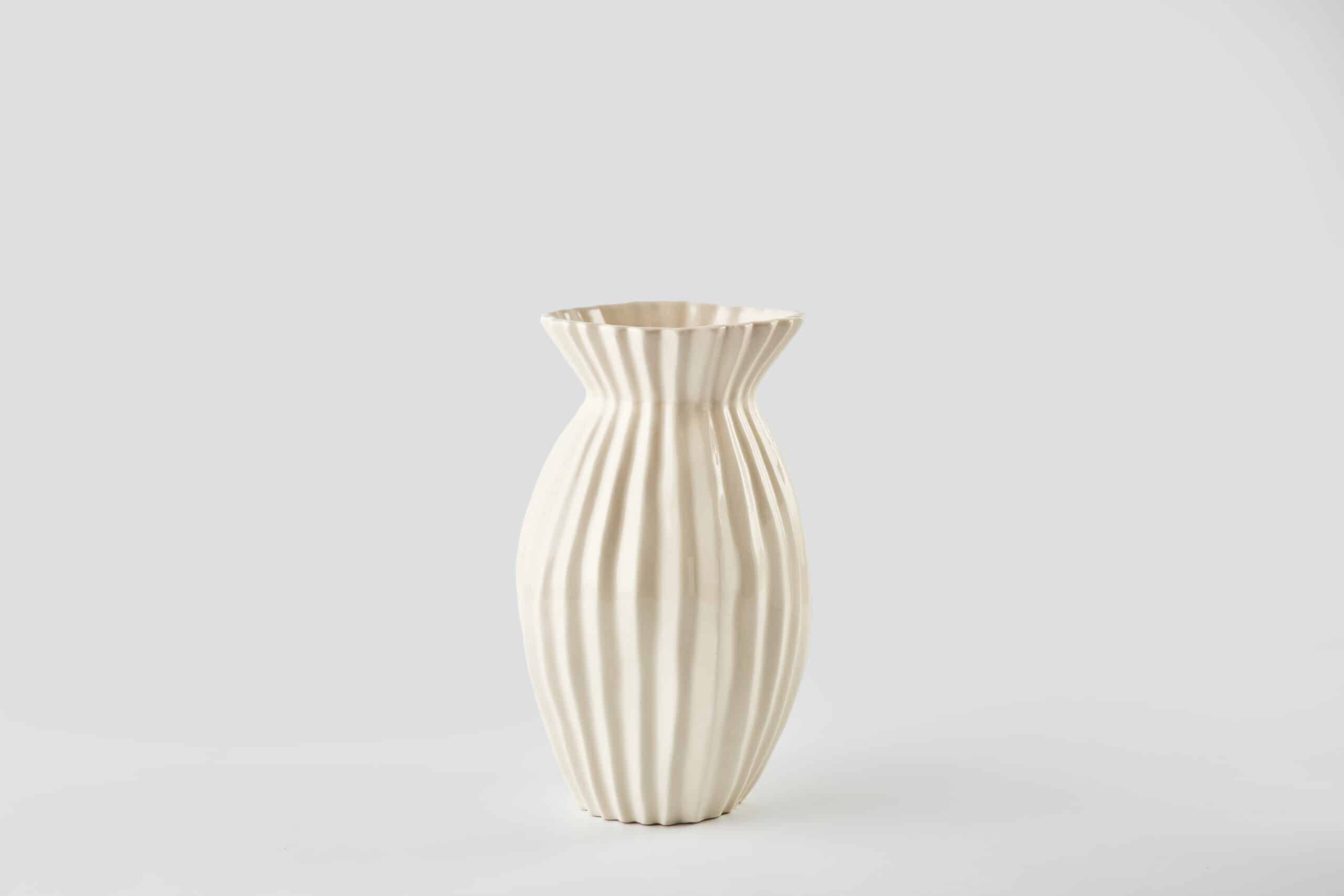 אגרטל Pleated לבן - פיית השולחן